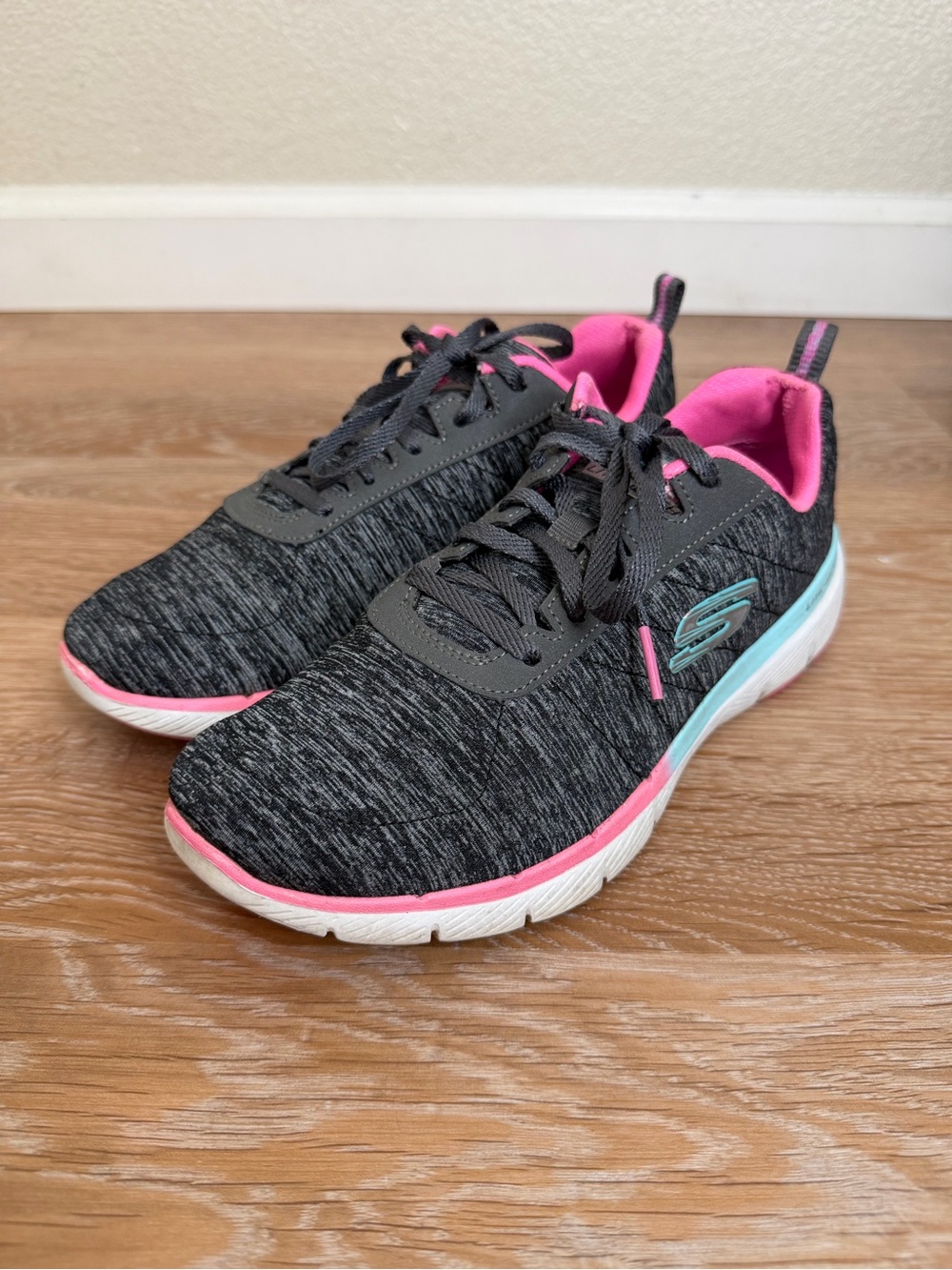 Skechers Flex Appeal Gray Pink Athleisure Sneakers, Size 8